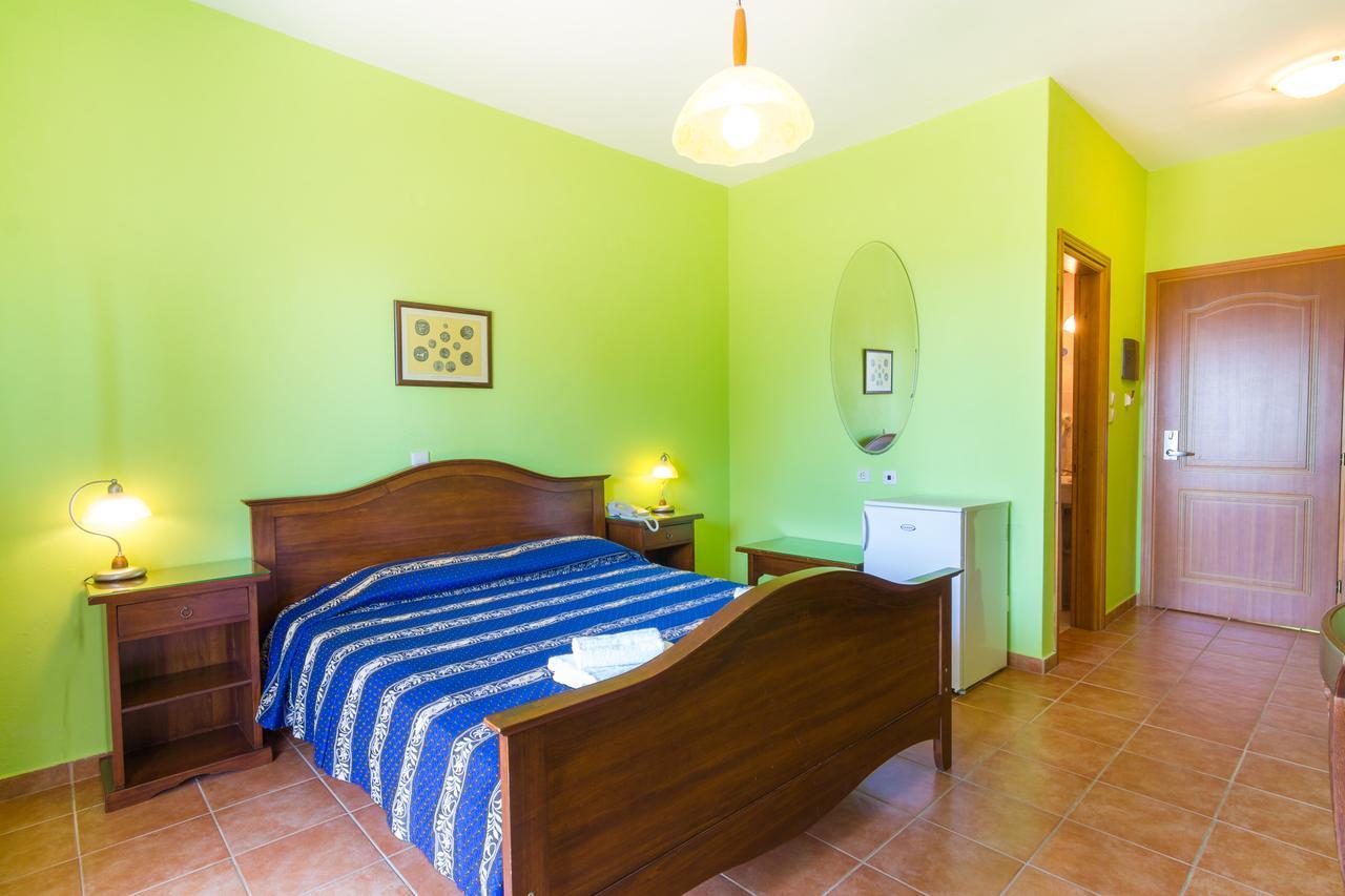 Filosxenia Roxani Country House Hotell Marónia Exteriör bild